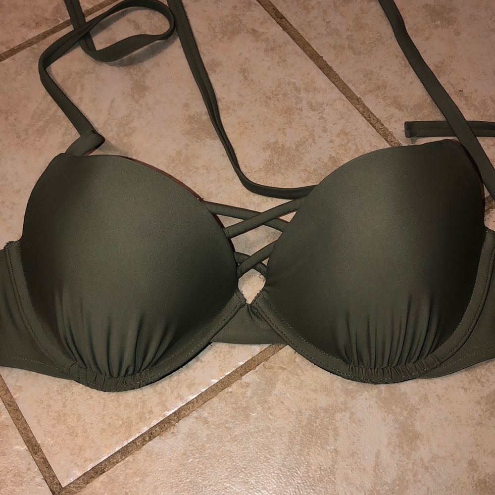 Hollister bathing suit top